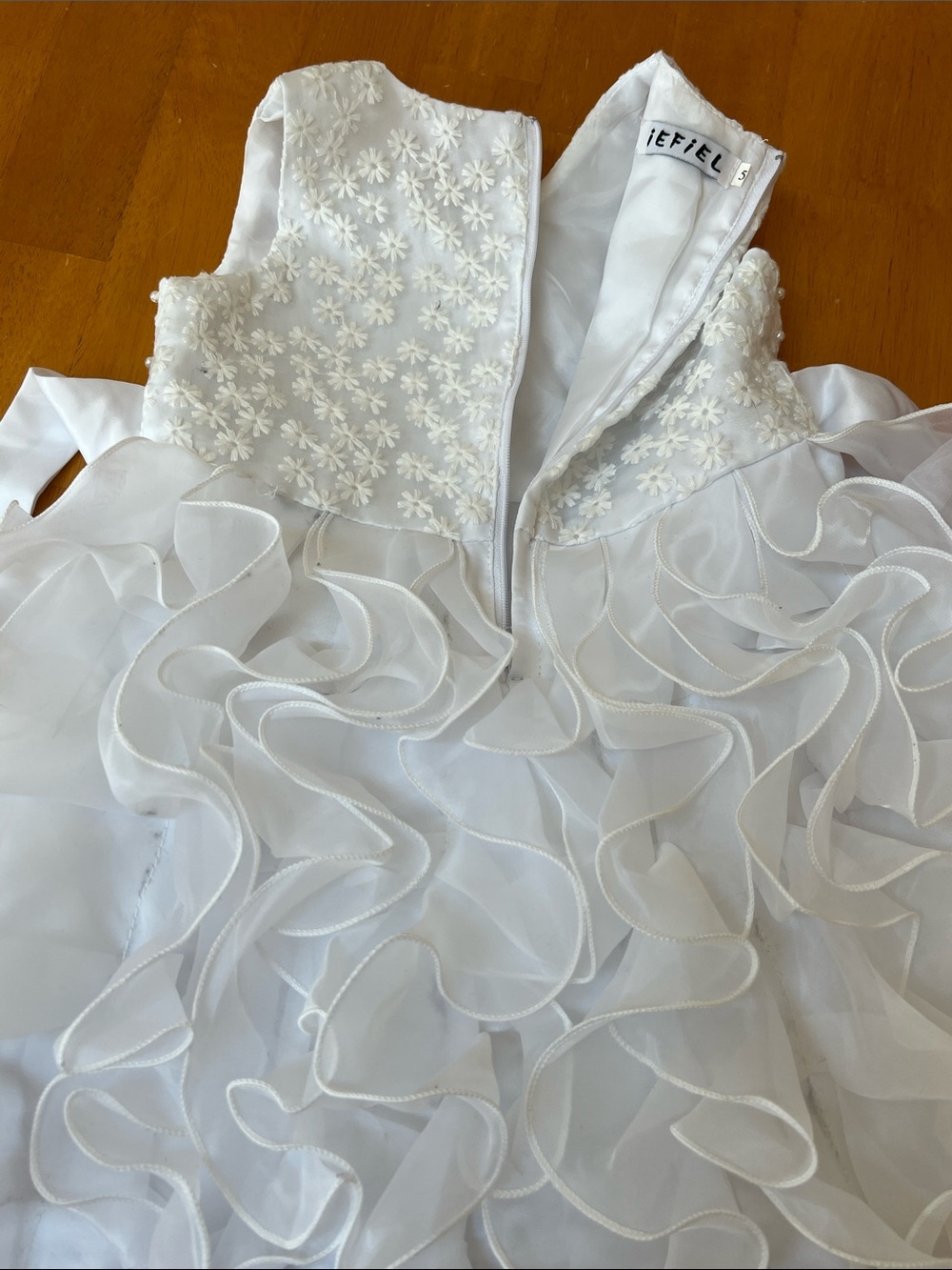 White Ruffled with Pearls Flower Girl Dress 5T - Picture 4 of 5